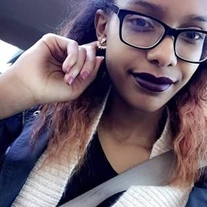 Meet your Posher, Caryn